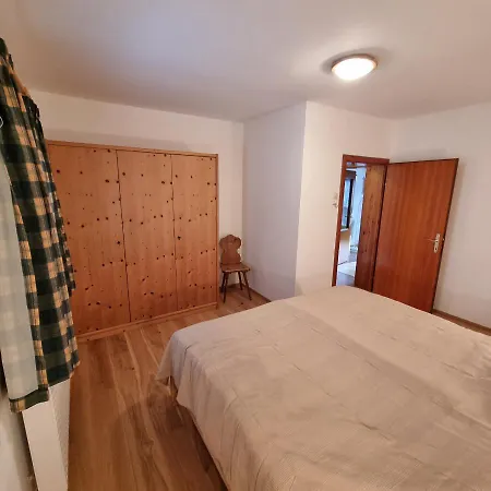 Ladner Am Appartamento Grundlsee